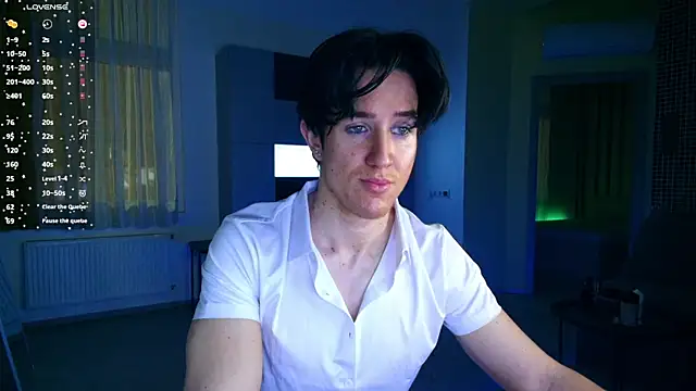 ChristianLevine  online show from May 8, 2026, 8:58 pm