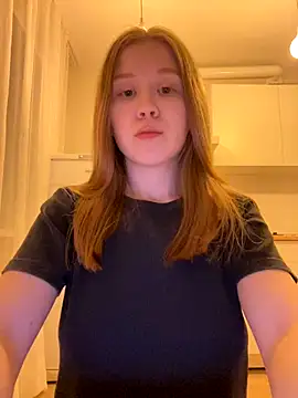 Eva Weyne online show from December 13, 2025, 9:42 pm