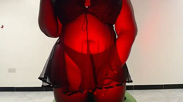 chococreamie online show from May 13, 2026, 11:00 pm