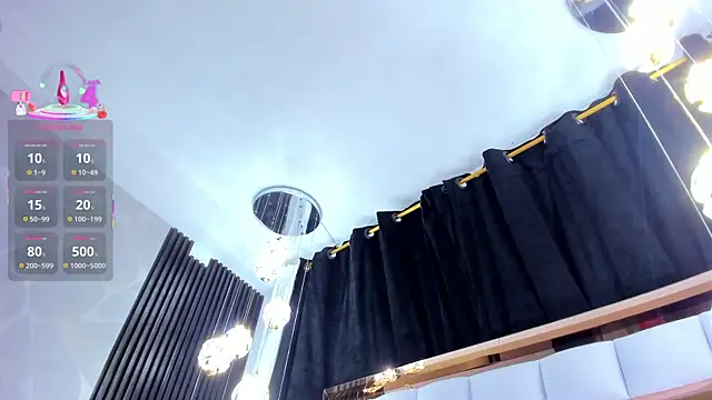 Snapshot of SarayRoyse chatting on October 29, 2025, 7:37 pm SarayRoyse online show from October 29, 2025, 7:37 pm