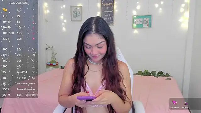cute baby5 online show from February 1, 2025, 9:40 pm