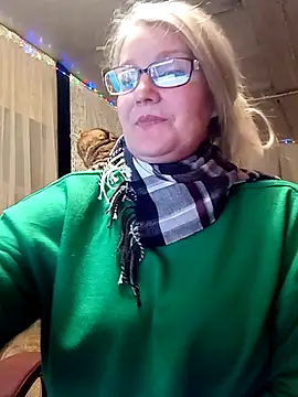 irinamaux online show from February 2, 2025, 5:48 pm
