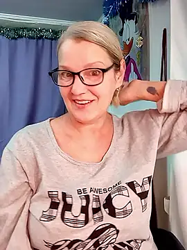 irinamaux online show from January 7, 2026, 12:57 am