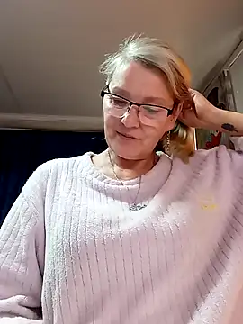 irinamaux online show from May 1, 2026, 6:18 am