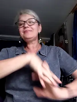 irinamaux online show from June 23, 2026, 2:20 am