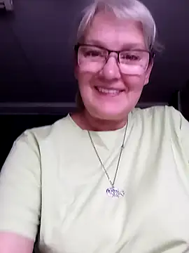 irinamaux online show from July 11, 2026, 2:58 am