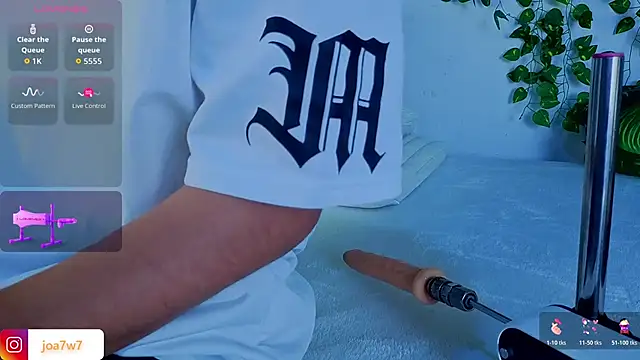 Levii Ackermann online show from January 13, 2026, 2:22 pm