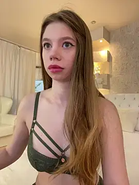 Bella Suns online show from March 8, 2025, 10:13 pm