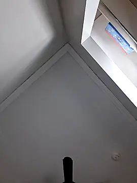 Zander823 online show from February 6, 2026, 8:40 am