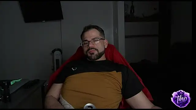 Zander823 online show from March 24, 2026, 3:11 am