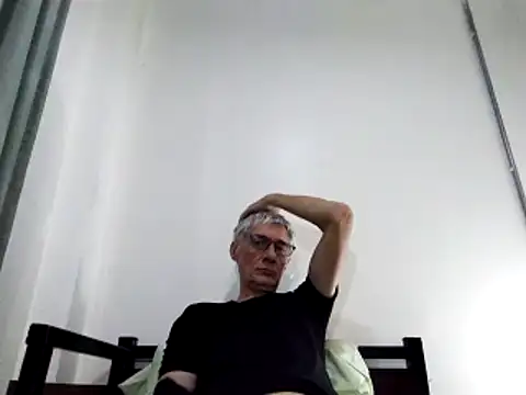 BIGUNCUTHARDCOCK online show from February 17, 2025, 7:47 am