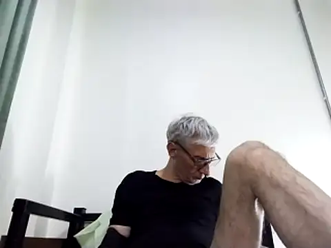 BIGUNCUTHARDCOCK online show from February 17, 2025, 11:02 am
