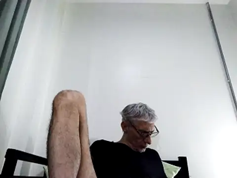 BIGUNCUTHARDCOCK online show from February 18, 2025, 4:58 am