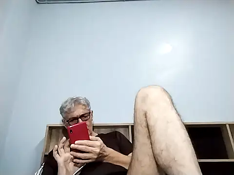 BIGUNCUTHARDCOCK online show from September 17, 2025, 2:41 pm