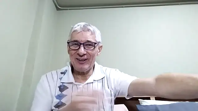 BIGUNCUTHARDCOCK online show from October 14, 2025, 2:18 pm