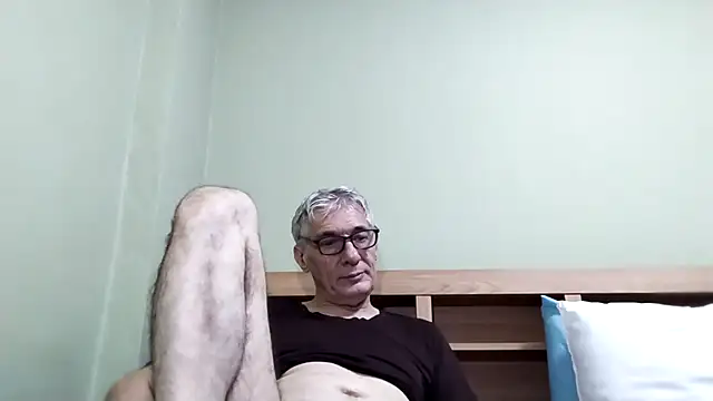 BIGUNCUTHARDCOCK online show from November 9, 2025, 1:48 am