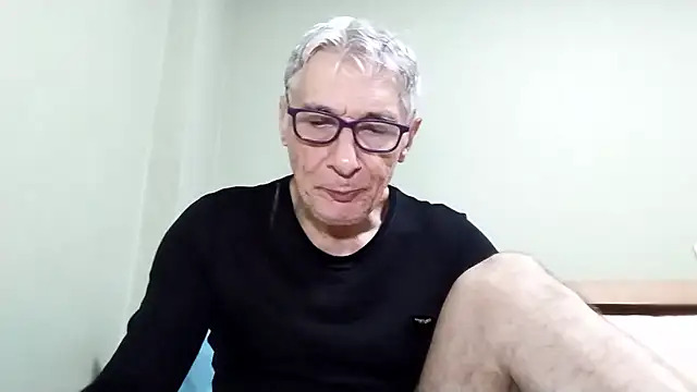 BIGUNCUTHARDCOCK online show from January 14, 2026, 1:00 am