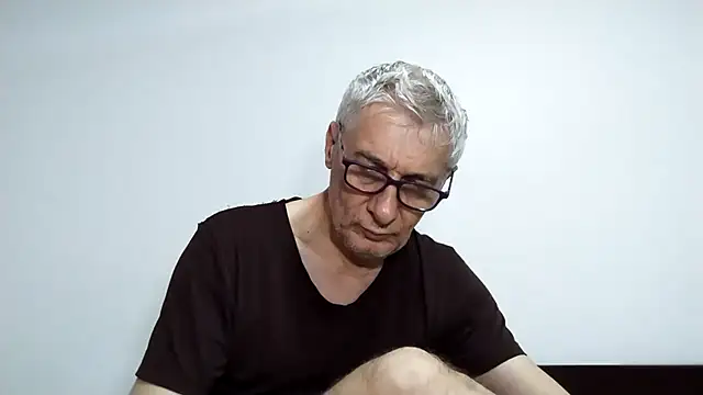 BIGUNCUTHARDCOCK online show from February 14, 2026, 1:35 am