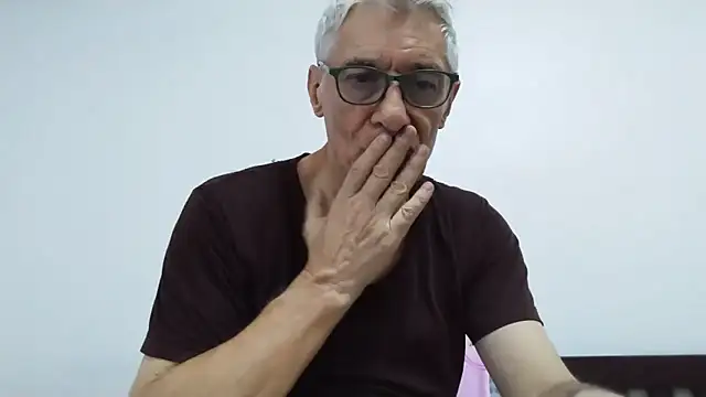 BIGUNCUTHARDCOCK online show from June 14, 2026, 2:24 am