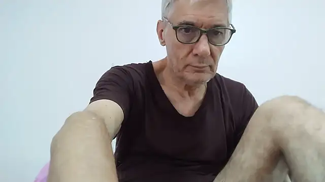BIGUNCUTHARDCOCK online show from June 18, 2026, 12:44 am