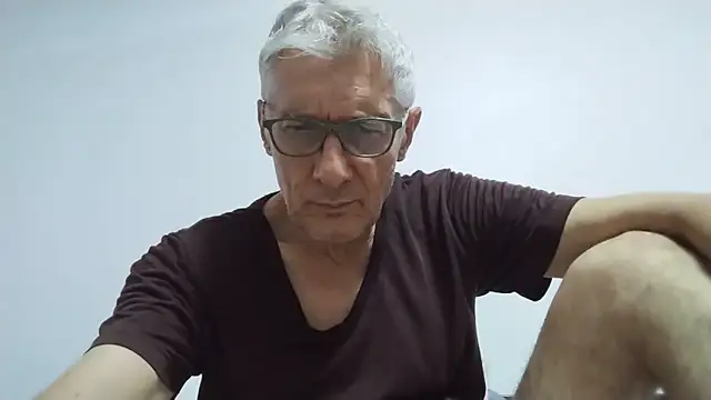 BIGUNCUTHARDCOCK online show from June 18, 2026, 9:14 am