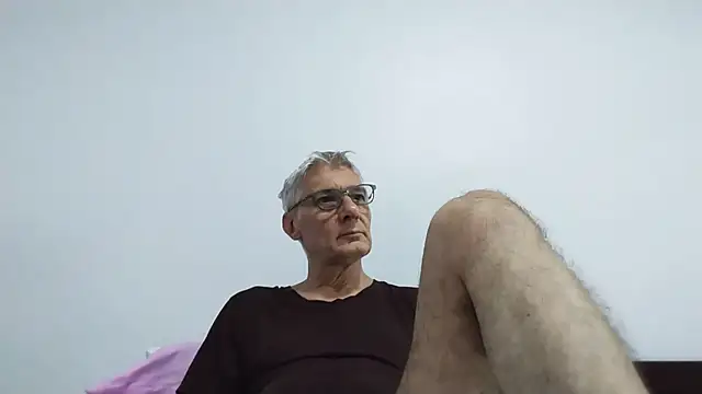 BIGUNCUTHARDCOCK online show from June 26, 2026, 12:04 am
