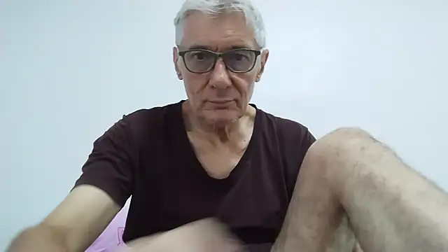 BIGUNCUTHARDCOCK online show from June 28, 2026, 12:05 am
