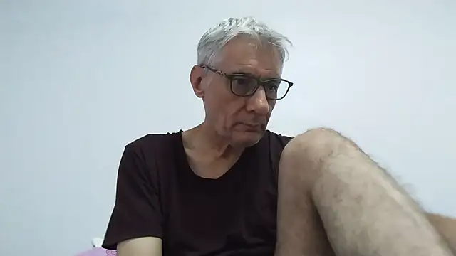 BIGUNCUTHARDCOCK online show from June 29, 2026, 12:17 am