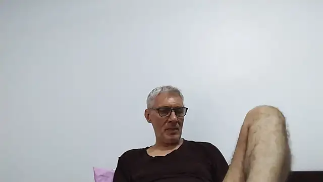 BIGUNCUTHARDCOCK online show from July 7, 2026, 6:47 am