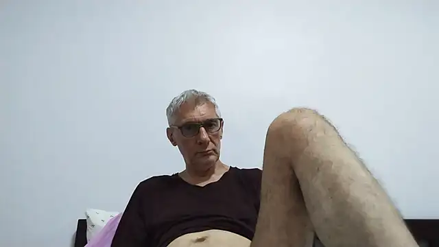 BIGUNCUTHARDCOCK online show from July 22, 2026, 12:24 am