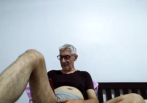 BIGUNCUTHARDCOCK online show from July 31, 2026, 11:59 pm