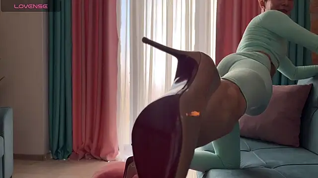 UrGoddessJenny online show from December 20, 2025, 8:54 am