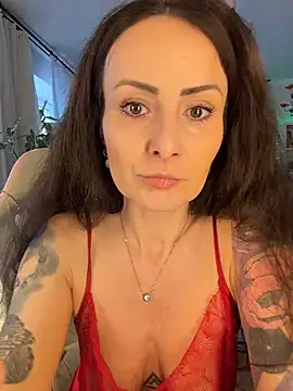 Snapshot of _AHHA_ chatting on October 17, 2025, 9:34 am  AHHA  online show from October 17, 2025, 9:34 am