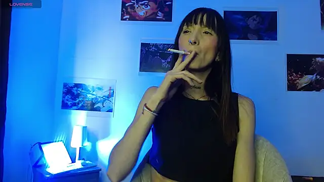 Sakura and yuki online show from December 18, 2024, 3:33 pm