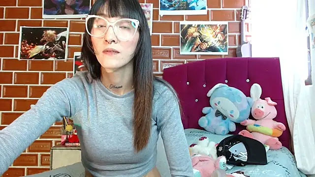 Sakura and yuki online show from March 19, 2025, 3:19 pm