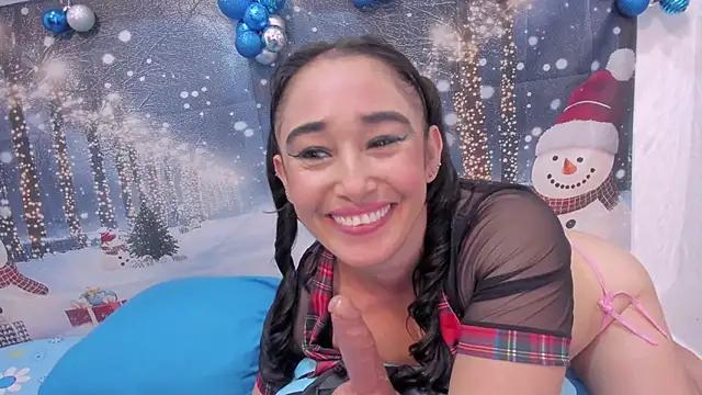 charlotte-11 online show from December 20, 2025, 3:41 pm