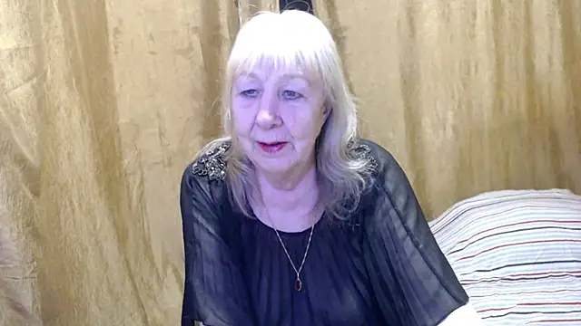  Estelitta 5 online show from February 22, 2025, 3:47 pm