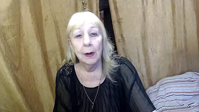  Estelitta 5 online show from February 26, 2025, 3:19 pm