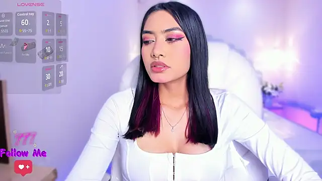 AzuraKindong online show from June 19, 2026, 7:28 pm