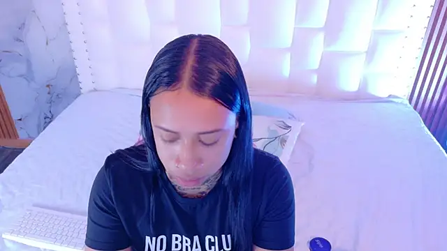 Snapshot of cattaleeyaa chatting on February 11, 2026, 12:32 pm cattaleeyaa online show from February 11, 2026, 12:32 pm