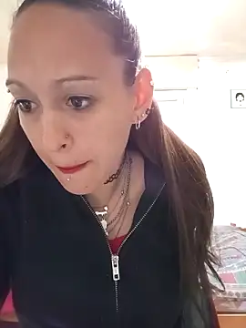 Snapshot of Zorrita_Fox chatting on October 3, 2025, 12:51 am Zorrita Fox online show from October 3, 2025, 12:51 am