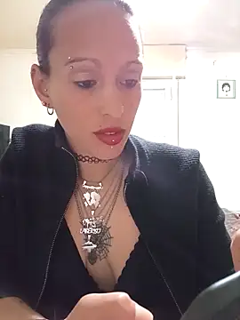 Snapshot of Zorrita_Fox chatting on October 14, 2025, 12:44 am Zorrita Fox online show from October 14, 2025, 12:44 am