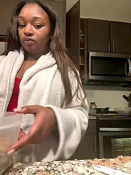 symone4u online show from December 5, 2024, 3:48 am