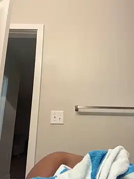 symone4u online show from February 22, 2025, 8:40 am