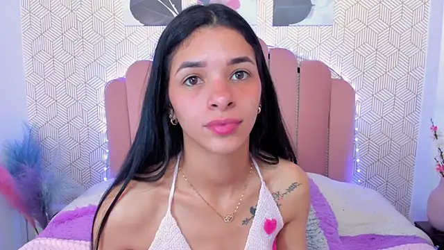 Snapshot of LisaBrunett chatting on January 16, 2025, 10:34 pm LisaBrunett online show from January 16, 2025, 10:34 pm