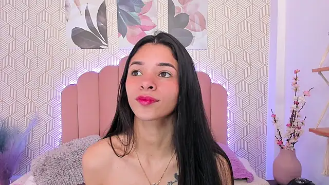 Snapshot of LisaBrunett chatting on January 28, 2025, 7:42 pm LisaBrunett online show from January 28, 2025, 7:42 pm