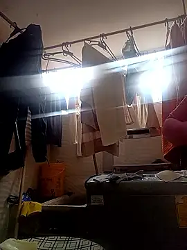 Laura martin  online show from January 8, 2026, 12:51 pm