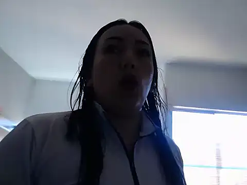 Laura martin  online show from July 28, 2026, 1:32 pm