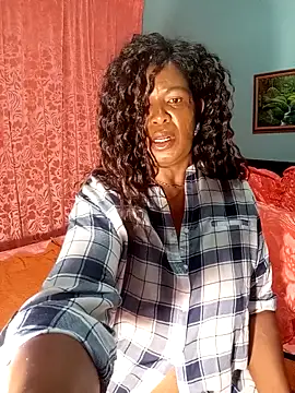 Snapshot of TALLNSEXY48 chatting on November 1, 2025, 1:29 am TALLNSEXY48 online show from November 1, 2025, 1:29 am