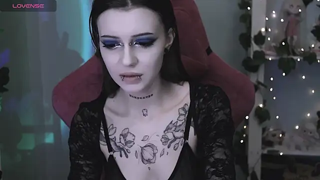 Snapshot of prettybones chatting on April 9, 2026, 1:38 am prettybones online show from April 9, 2026, 1:38 am